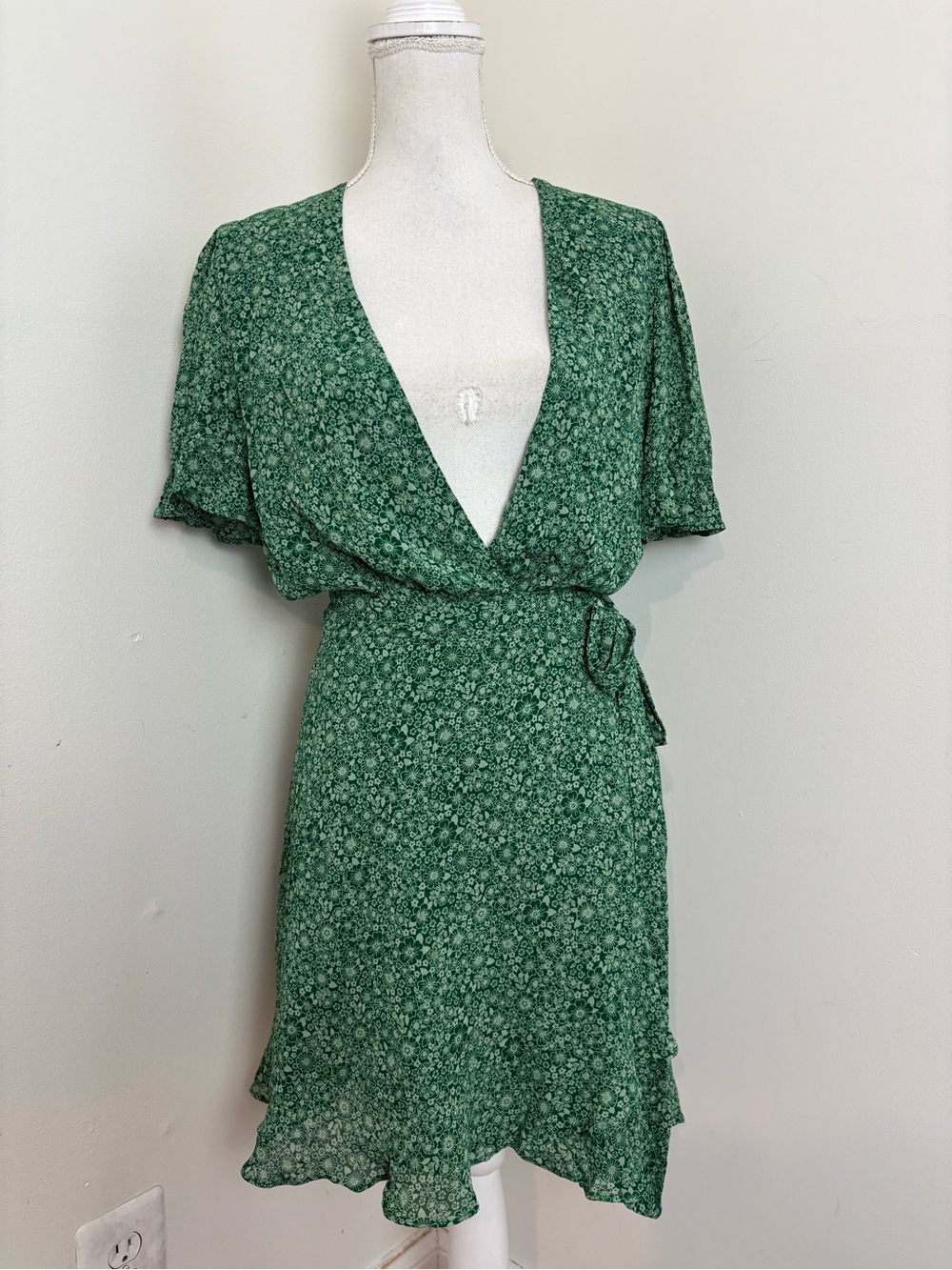 Reformation Lucas Green Dress Size Large - Picture 5 of 15